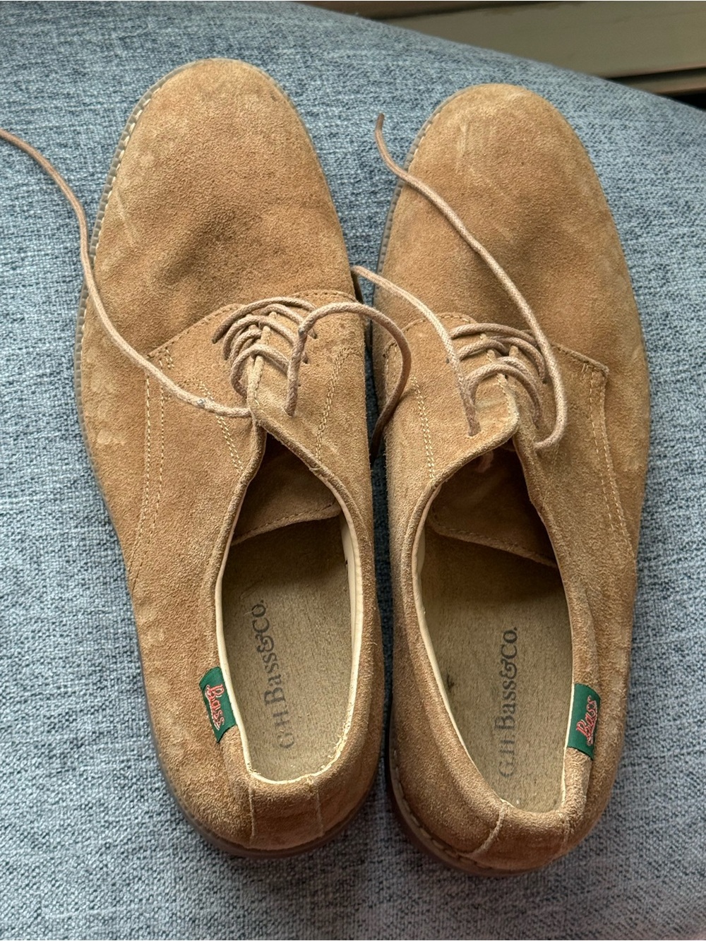 Bass Men’s Suede Chukka Boots in Tan
